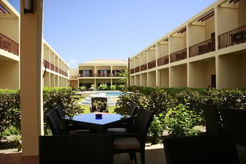 Hotel Sabura