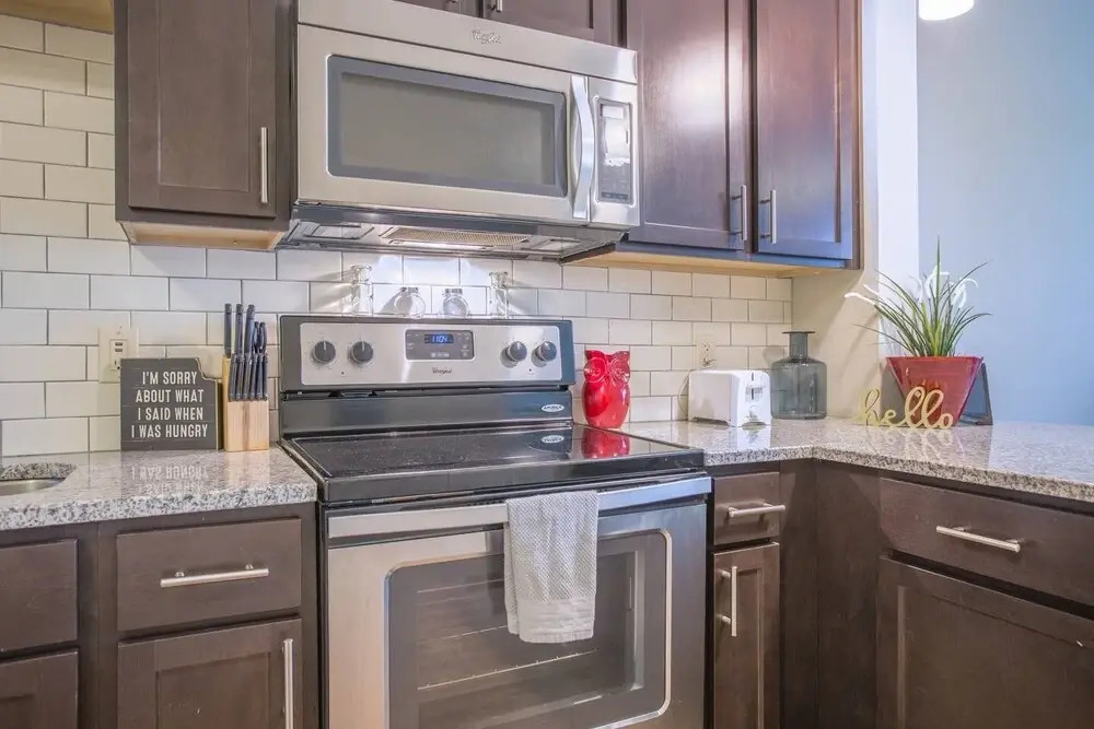 Frontdesk - Mezzo 1 Southpark Apts Charlotte, NC