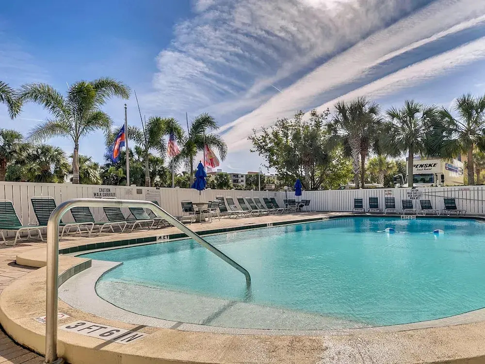 19610 Gulf Blvd Condo Unit 203 2 Bedrooms 2 Bathrooms Condo