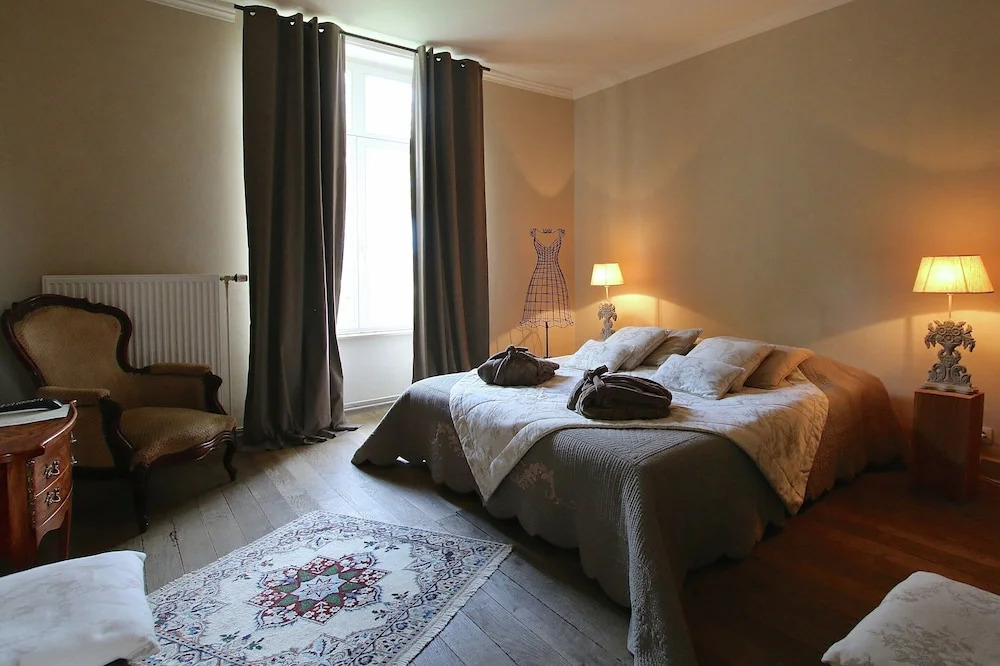 Unique Holiday Home in Virton with Hot Tub