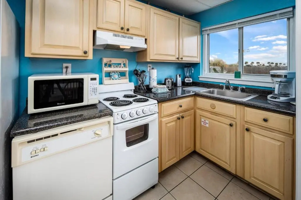 Seaspray Condos 113B