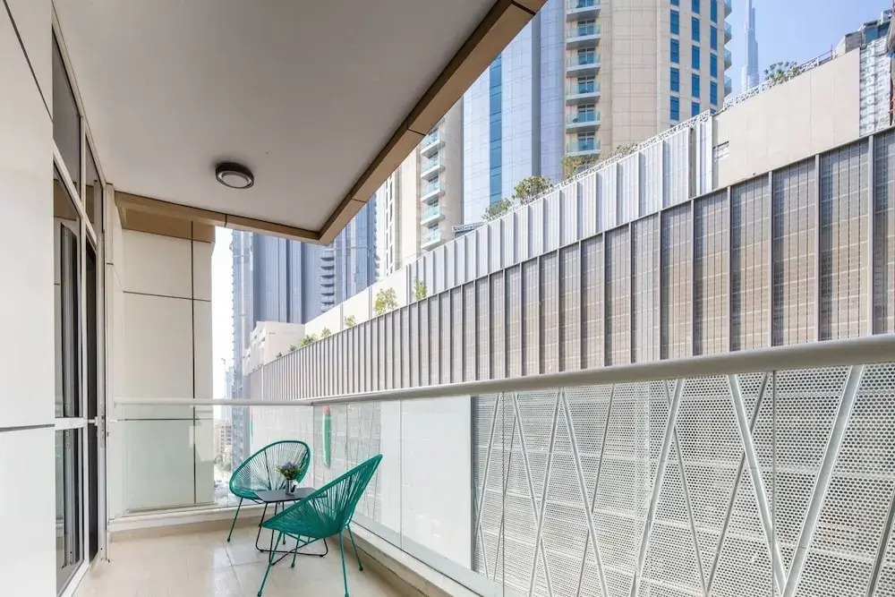 Chic 3BR With Study in The Heart of Downtown Dubai!