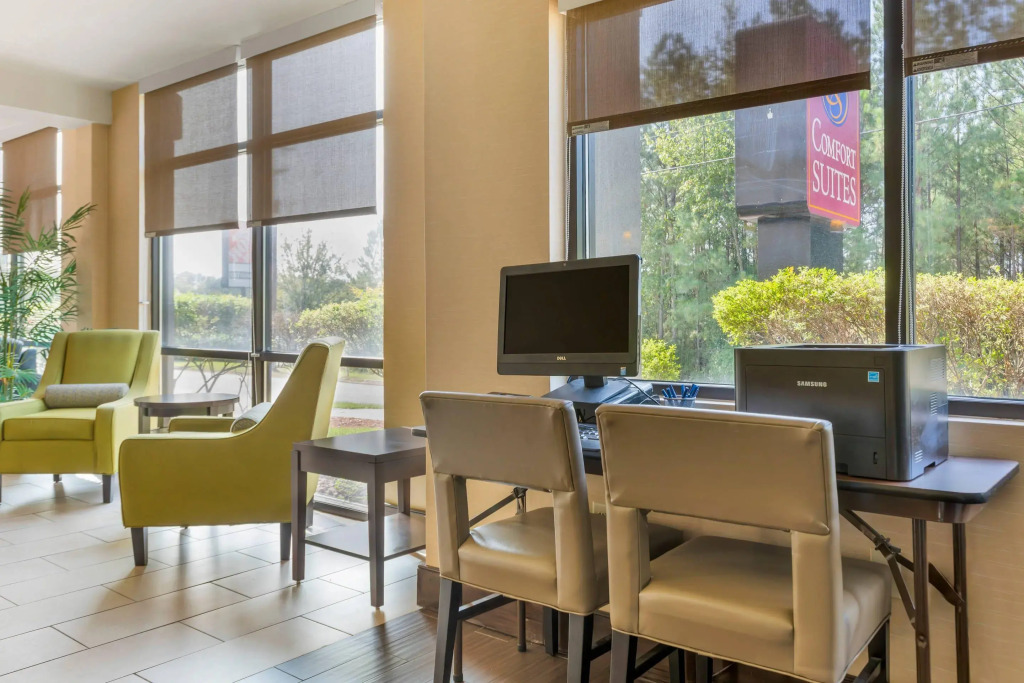 Comfort Suites Columbia Northeast - Fort Jackson