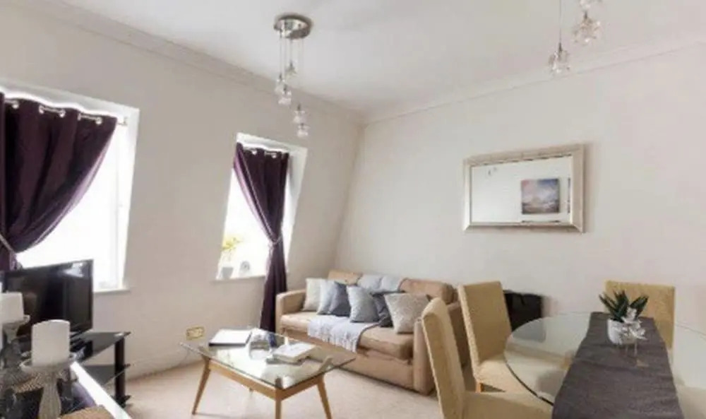2 Bed Serviced Apt In Mayfair