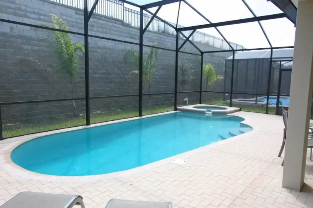 2540 Windsor Hills