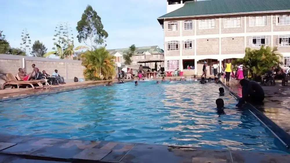 Golden Palm Breeze Hotel
