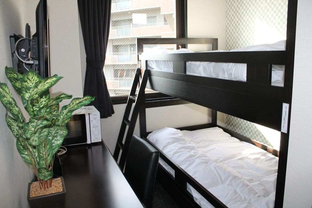HOTEL LiVEMAX Mihara Ekimae