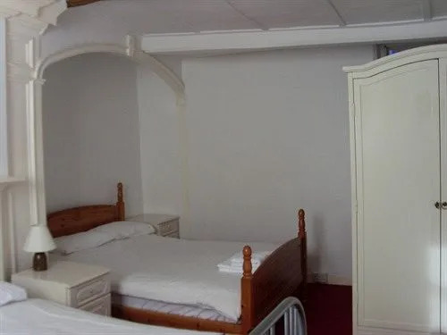 The George Hotel