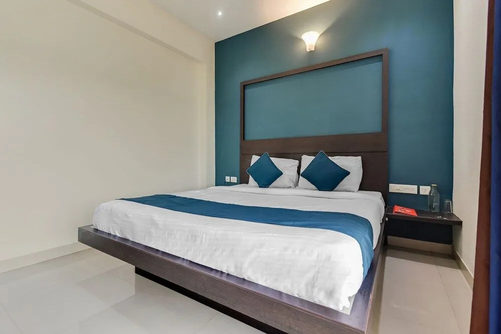 Oyo Flagship 18452 Pritam Airport Inn