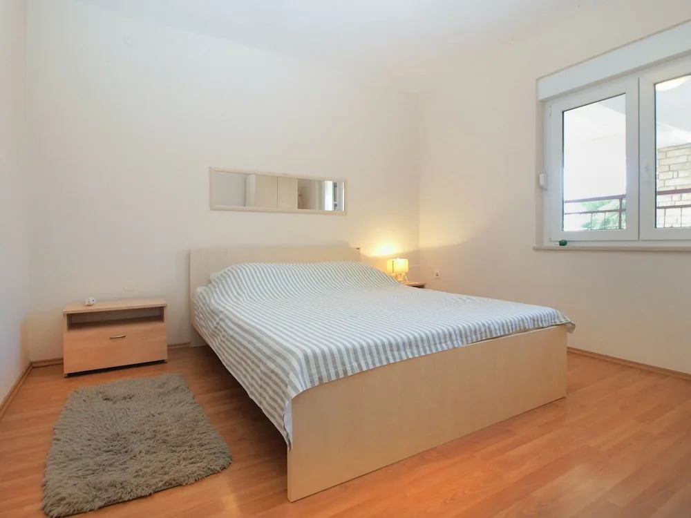 Apartment 1804