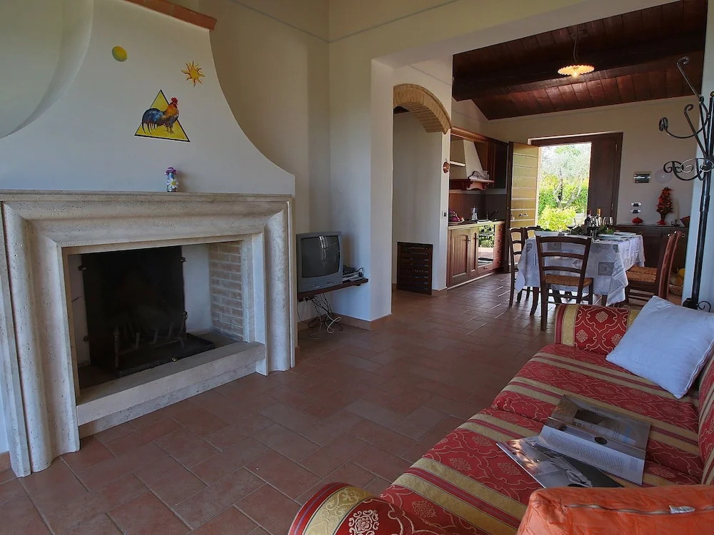 Quaint Cottage in Collazzone With Swimming Pool