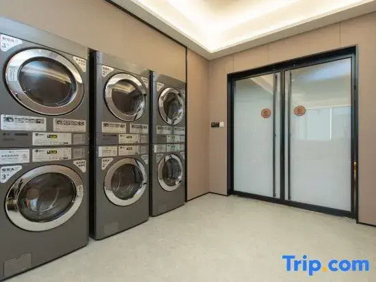 JI Hotel (Wuhan Baishazhou Dadao Zhangjiawan Subway Station)