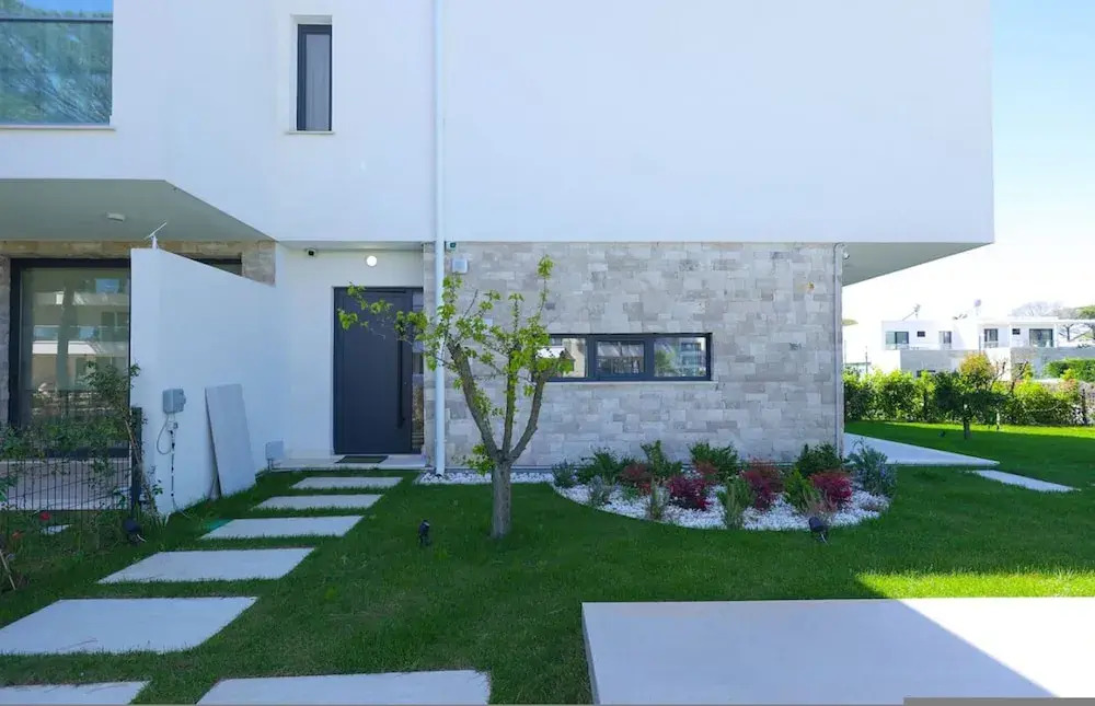 Sanpietro Vacation Villa 002