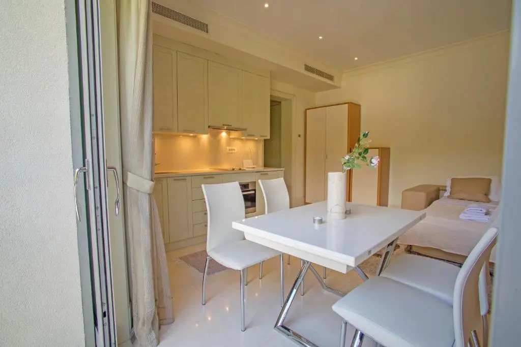 Porto Montenegro Zeta 102 - Cozy Studio