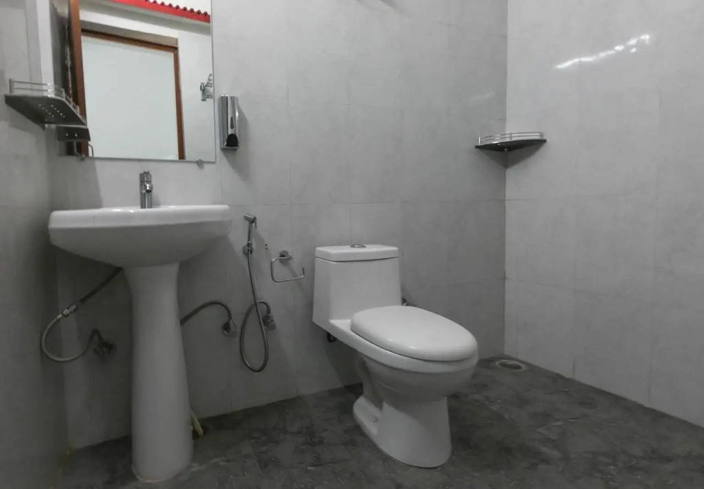 Live Free Hostel Varanasi