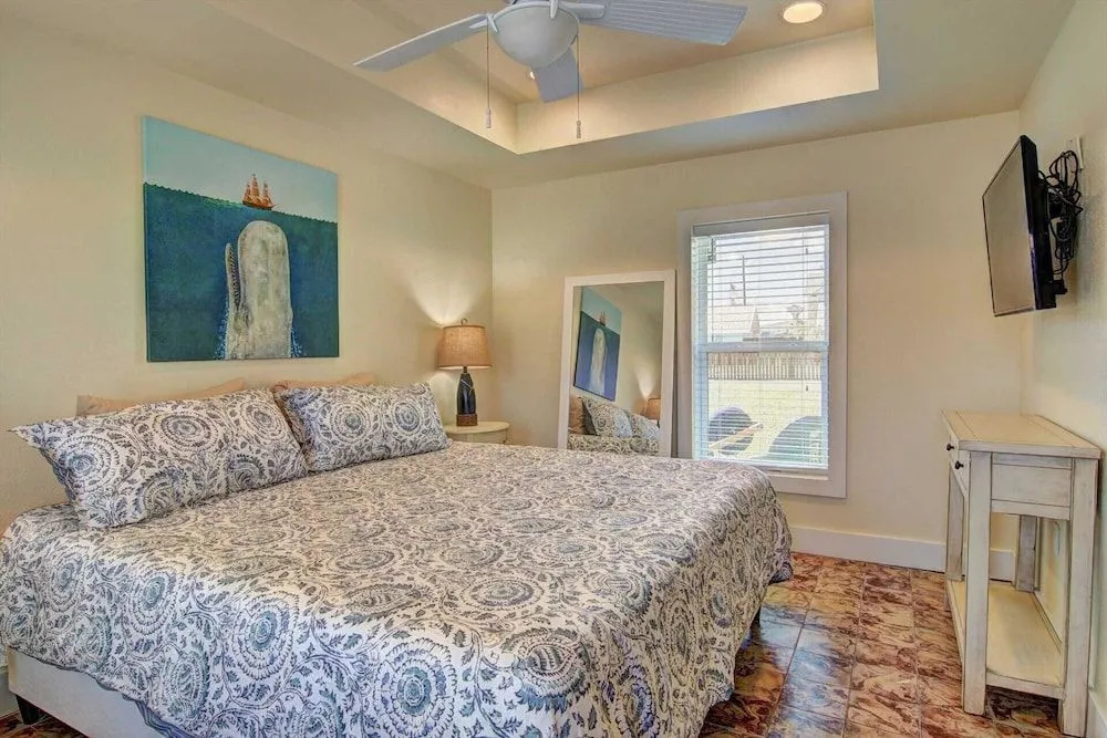 Trip - 1 Br Home