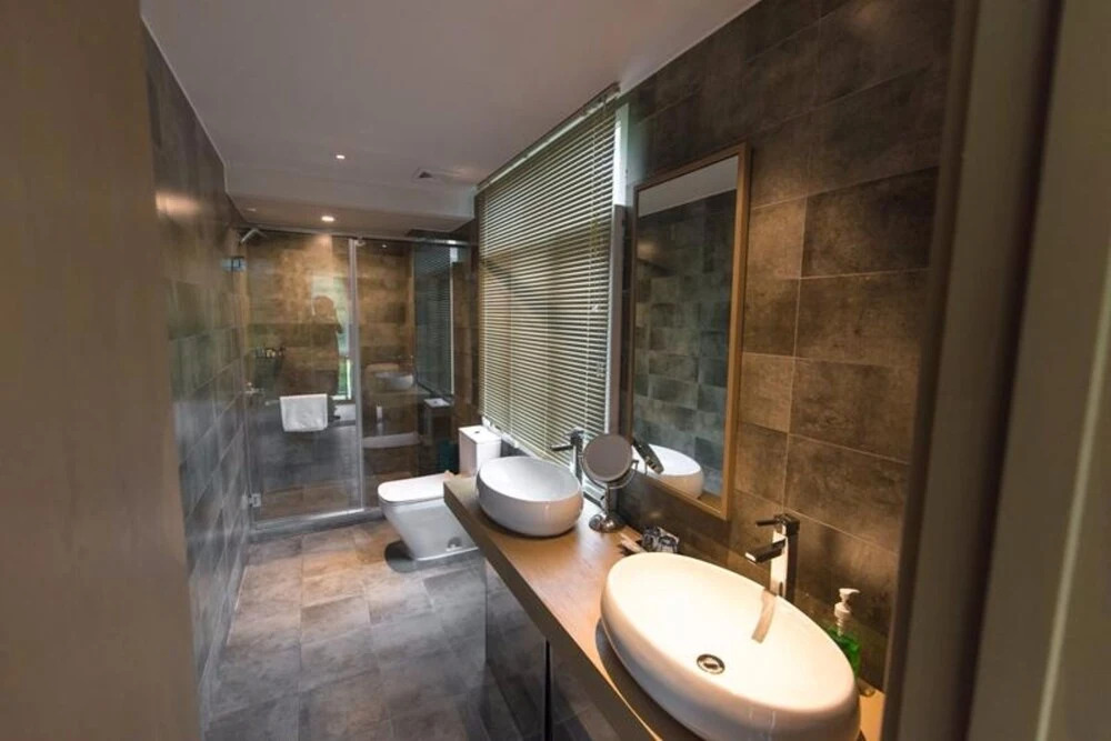 Hangzhou Yunqi Fan Path Blue b&B