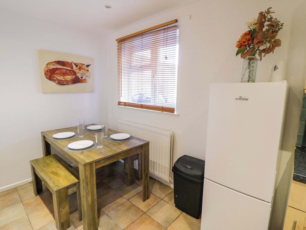 7 Waverton Mews