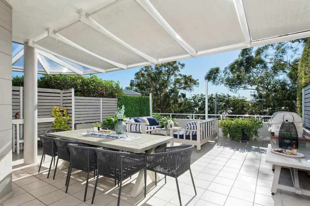 Arabella - Stylish Seaside Sanctuary With Views