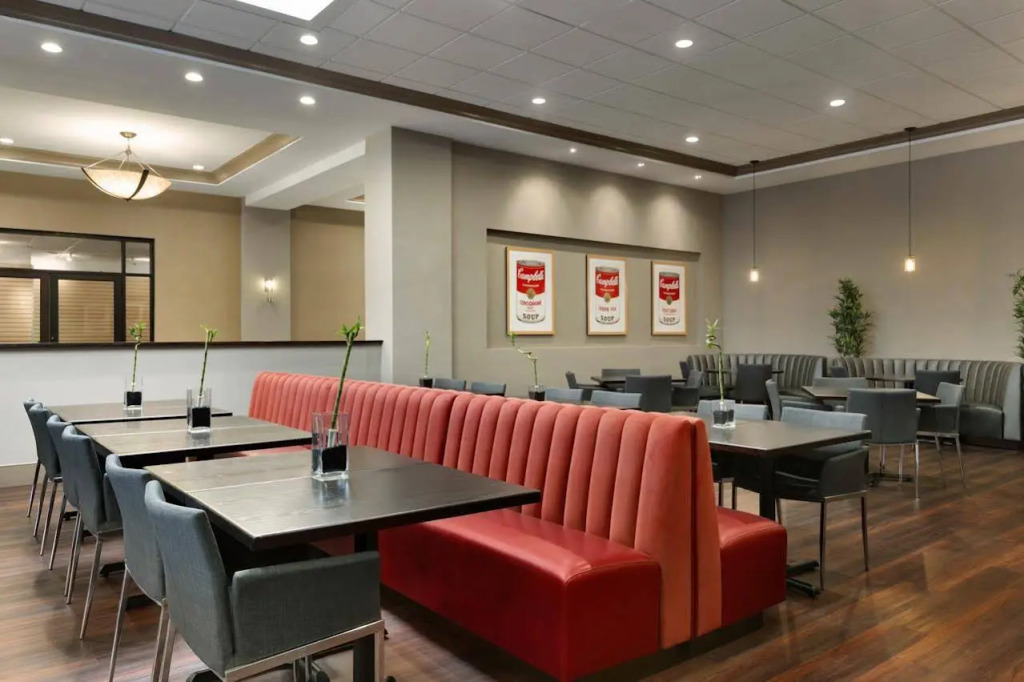 Skyline Hotel Detroit Airport, SureStay Collection by Best Western