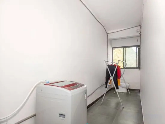 Yunshang Hotel (Anshun People's Hospital)