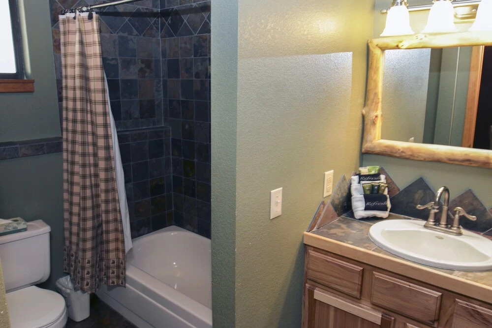 Timber Creek Chalets: 2b 1 Bedroom Chalet