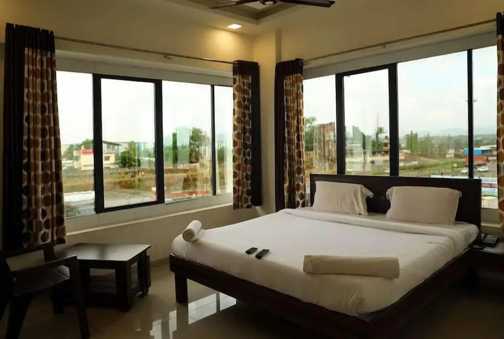 Hotel Krushna Express Inn