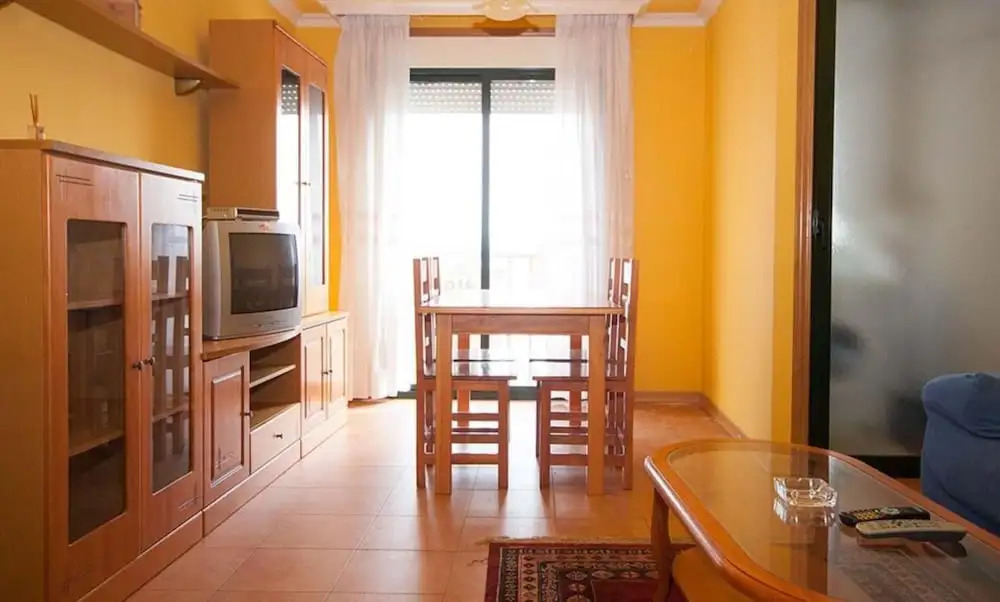 Apartment - 3 Bedrooms with Sea views - 107773