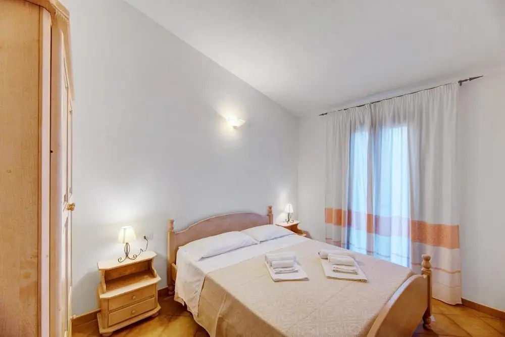 The Fantastic Residenza Badus 1 Bedroom Apartment Sleeps 4 No0811m
