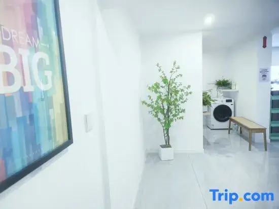 Runi Suoyuan Homestay (Jiefangbei Area Hong Ya Dong)