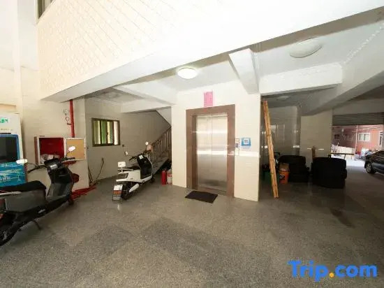 Haoyuan Apartment
