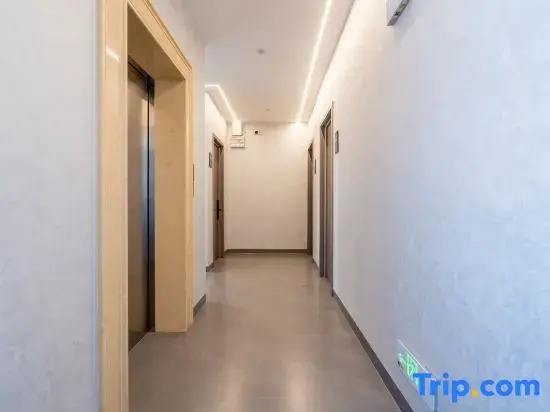 Mangli • Pf • Utop • Themed Homestay (Mangshi Plaza)