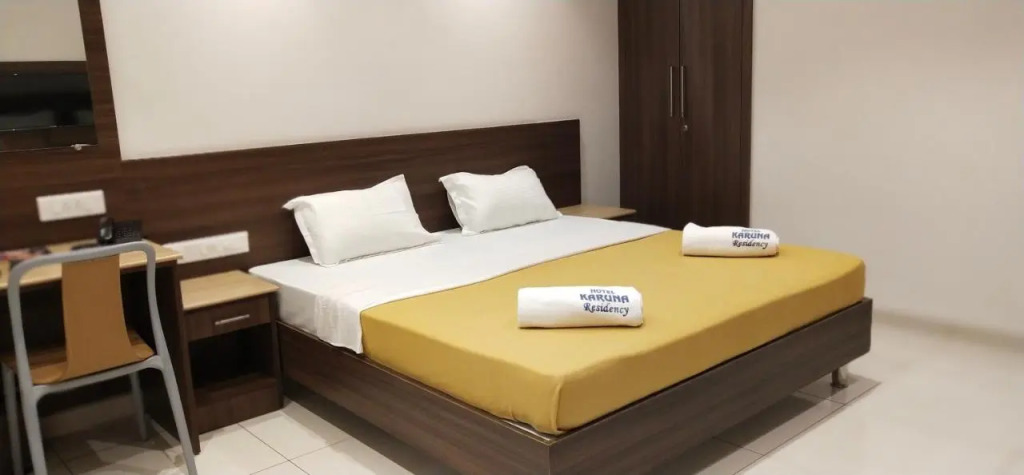 Hotel Karuna Residency