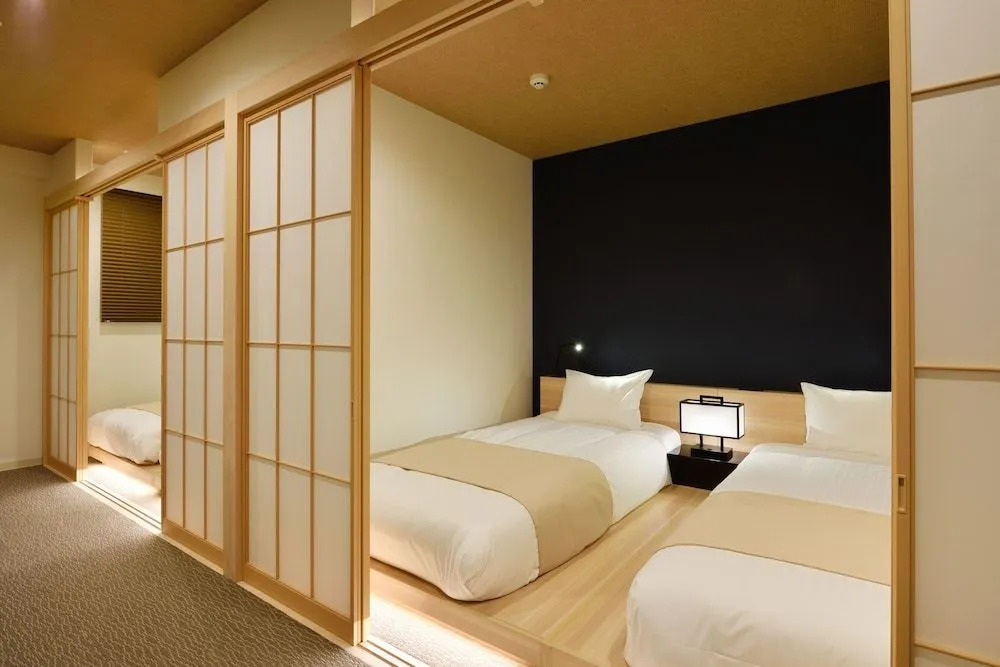 &haku Kyoto Marutamachi