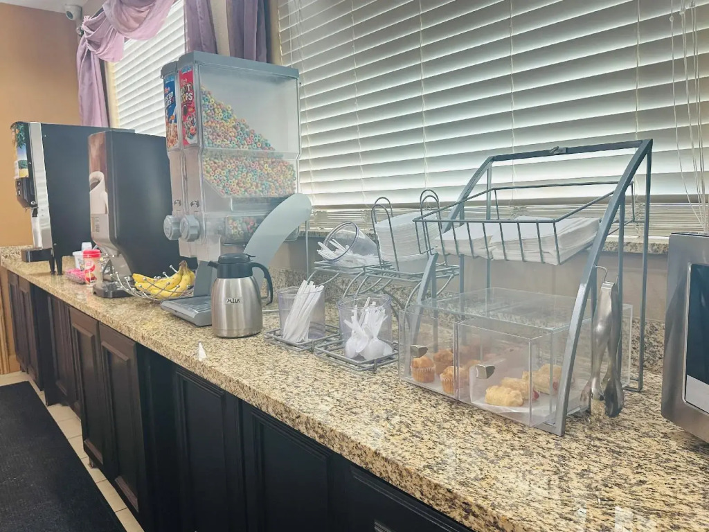 Executive Inn & Suites