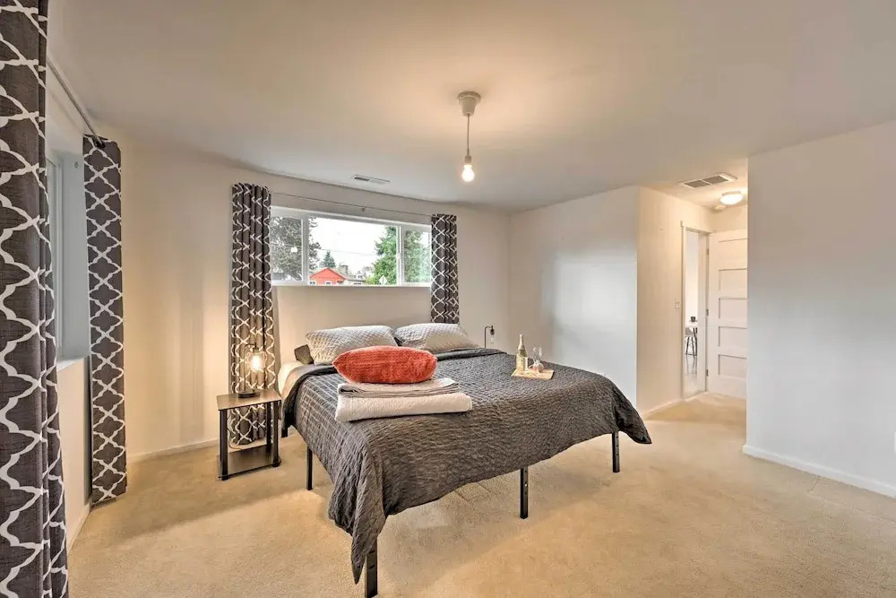 Bright Seattle Cottage w/ Private Backyard Access!