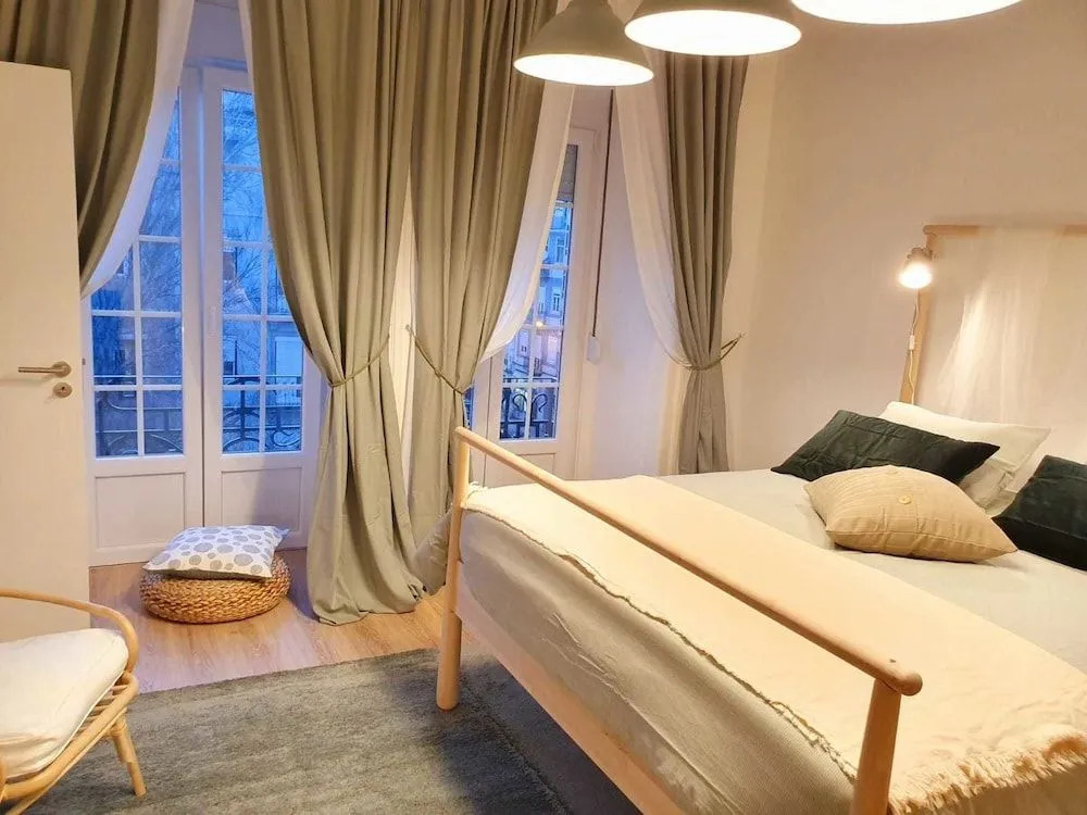 Lisbon Chile Out Rooms By Host-Point