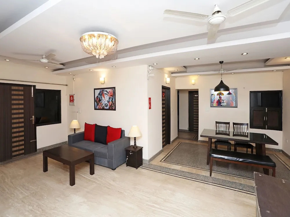 OYO 11761 WhitePod Inn