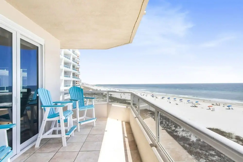Enclave 401 Beachfront Tennis Stunning Views