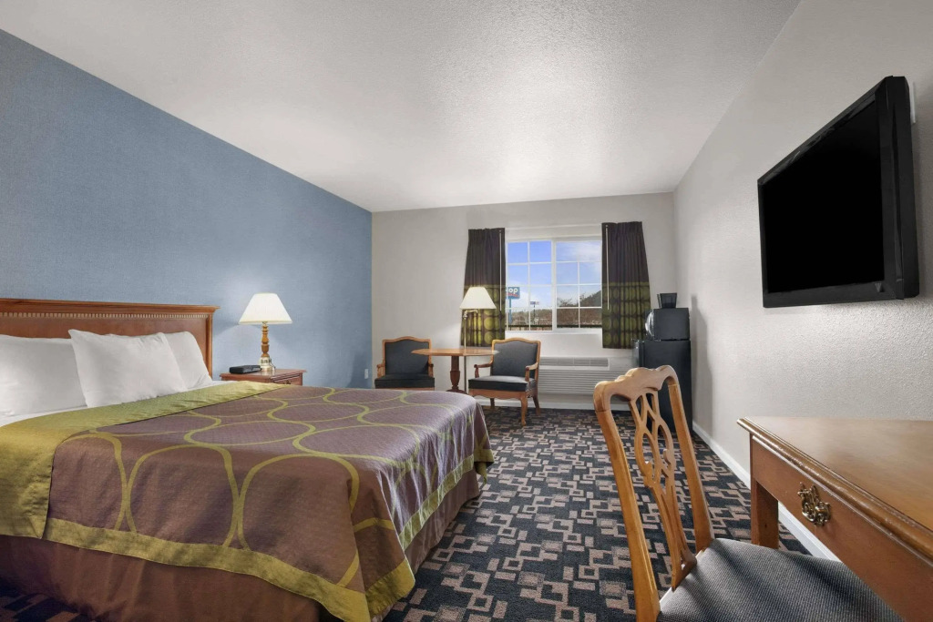 Spark by Hilton Springfield Eugene