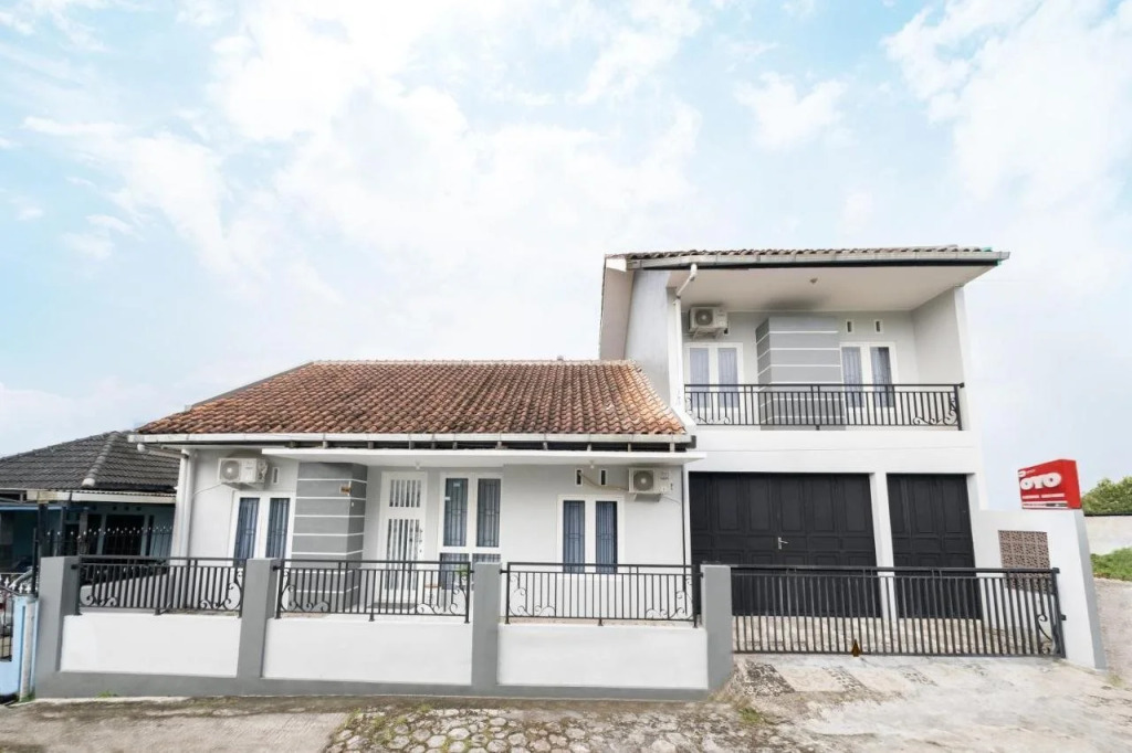 OYO 2727 Nareswari Guest House
