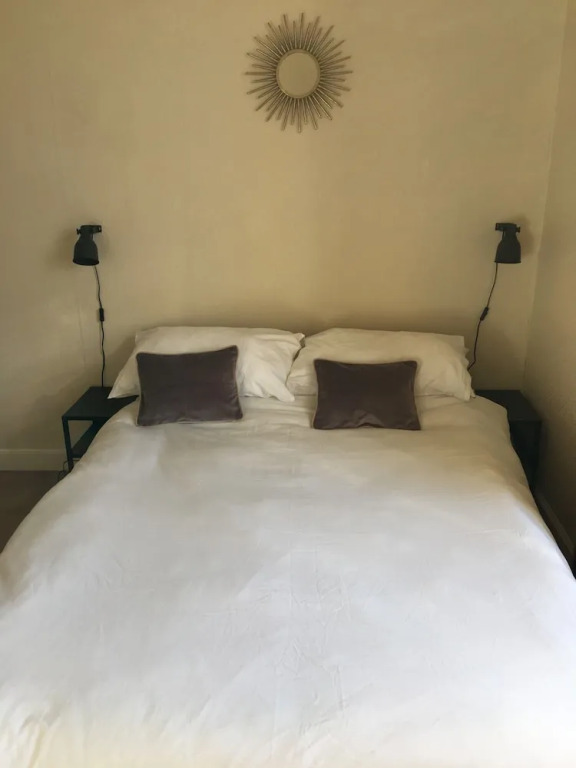 Flat In Stockbridge