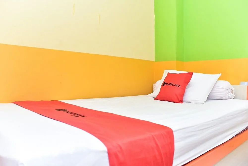 RedDoorz near Universitas Pattimura Ambon