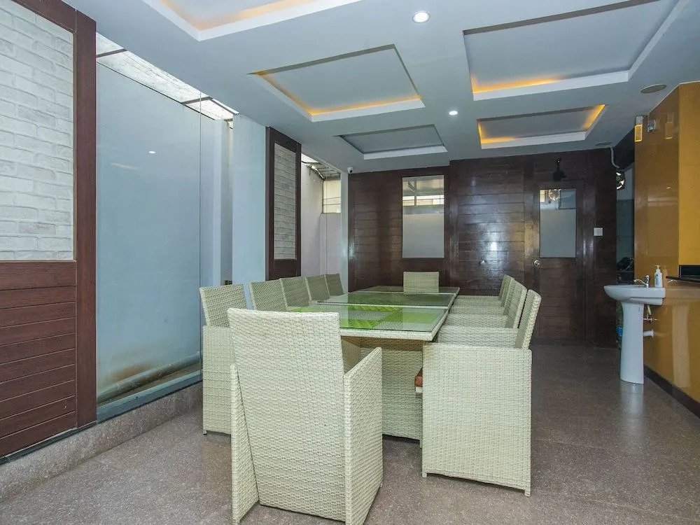 OYO 23360 White Bricks Inn