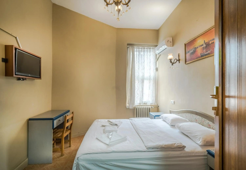 Yeni Hotel