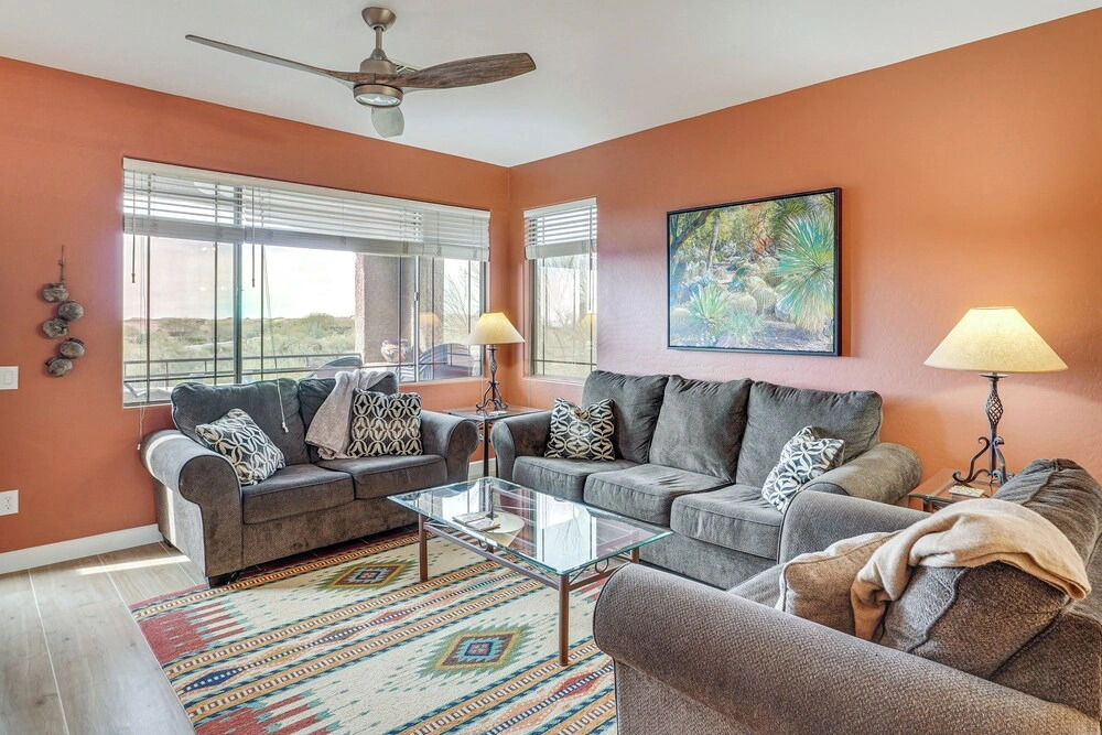 Oro Valley Condo - Nearby Golf & Hiking!