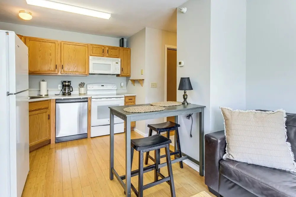 < 1 Mi to Big Sky Resort: Quiet Mtn-view Retreat
