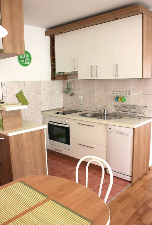 Apartments Miki Pag