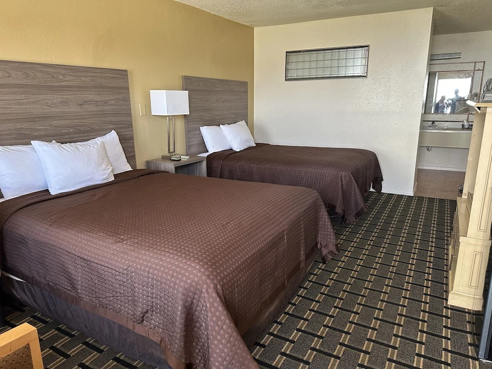 Economy Inn