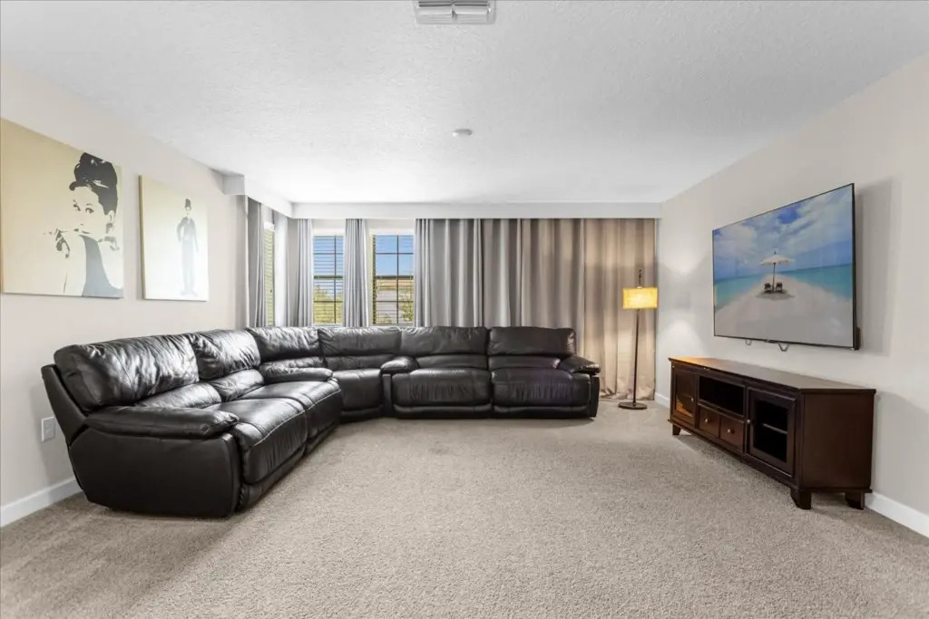 7 Bedrooms 5 Bathrooms Champions Gate 1532 Mv